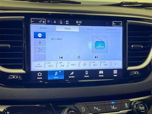 Used 2022 Chrysler Pacifica Touring-L image 26