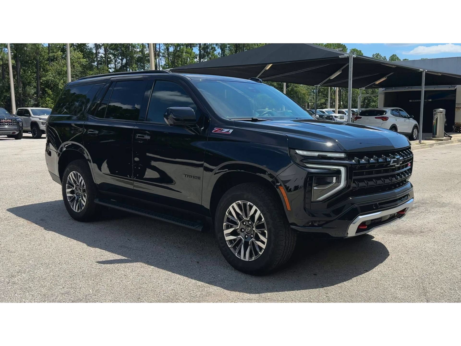 Certified 2025 Chevrolet Tahoe Z71 AWD/4WD image 2