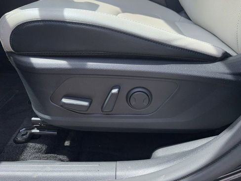 Certified 2023 Kia Sportage EX image 14