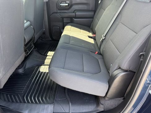 Used 2020 Chevrolet Silverado 1500 Custom w/ Custom Value Package AWD/4WD image 11