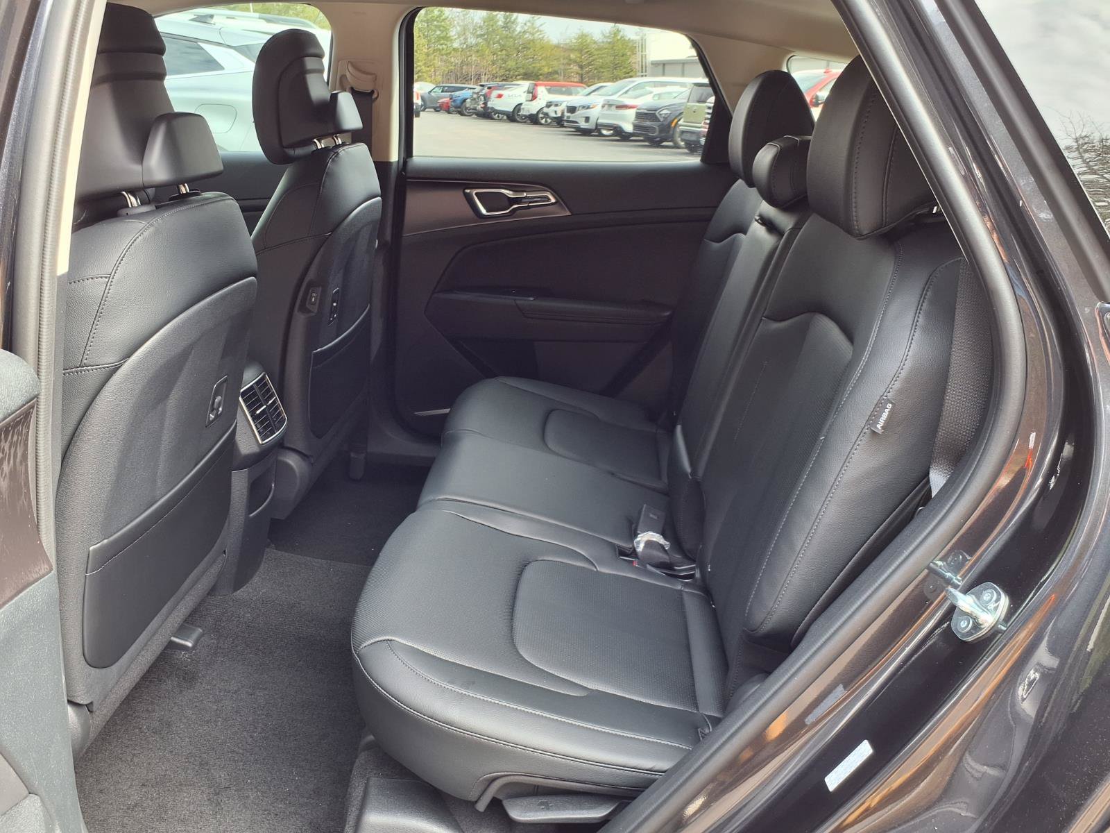 New 2026 Kia Sportage SX FWD image 4