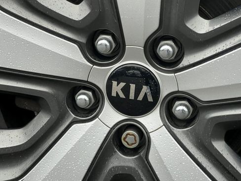 Used 2018 Kia Niro EX Premium image 6