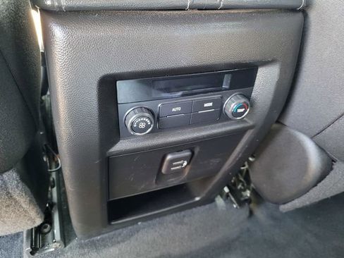 Used 2023 Chevrolet Traverse LT AWD/4WD image 11