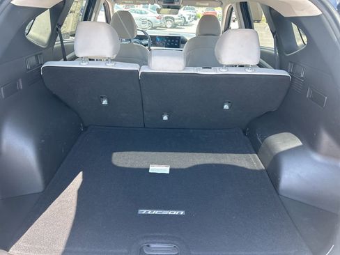 Certified 2025 Hyundai Tucson SEL FWD image 28
