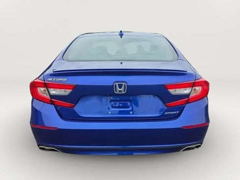 Used 2018 Honda Accord Sport image 8