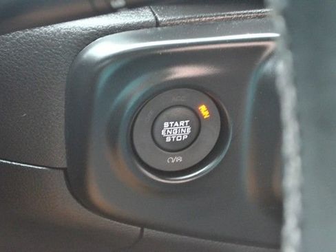 Used 2022 Jeep Wrangler Sport AWD/4WD image 27