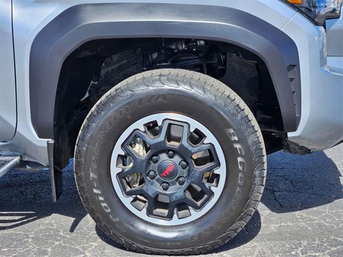 Used 2024 Toyota Tacoma 4x4 Double Cab image 23