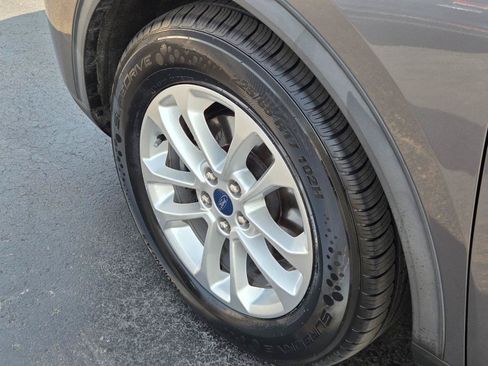 Used 2021 Ford Escape SE FWD image 11
