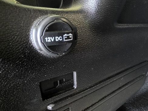 Used 2022 Jeep Wrangler Unlimited Rubicon w/ Trailer Tow Package AWD/4WD image 11