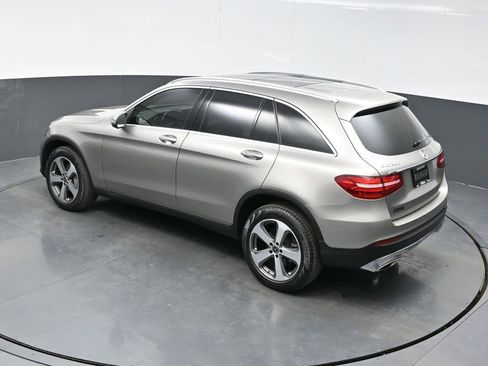 Used 2019 Mercedes-Benz GLC 300 4MATIC image 35