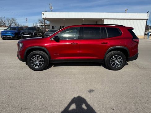 Used 2025 GMC Acadia AT4 w/ Super Cruise Package image 3