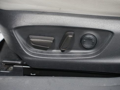 Certified 2022 Toyota Camry SE FWD image 31