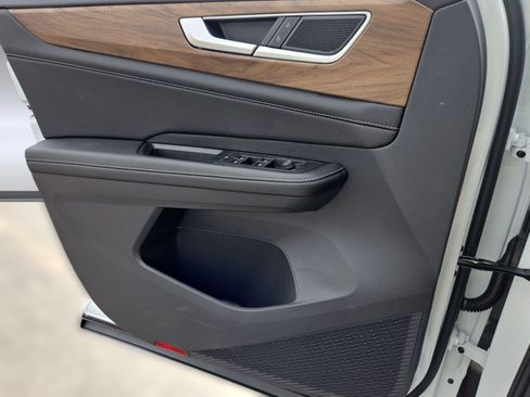 New 2026 Volkswagen Atlas SE image 19