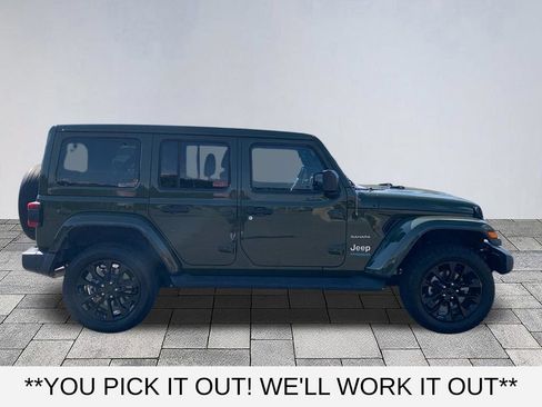 Used 2021 Jeep Wrangler Unlimited Sahara w/ Cold Weather Group AWD/4WD image 8