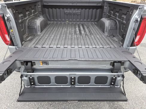 New 2026 GMC Sierra 1500 SLT w/ SLT Premium Plus Package image 23