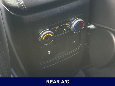 Used 2022 Ford Explorer XLT w/ Equipment Group 202A RWD image 14