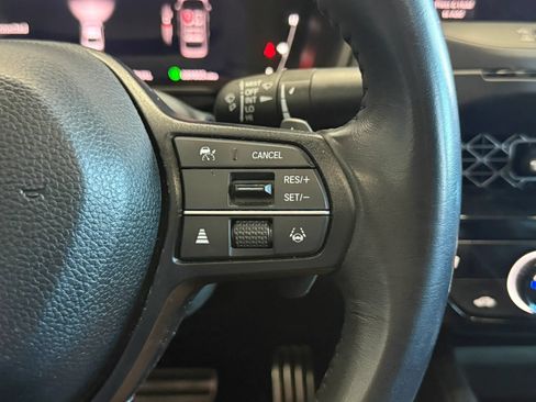 Used 2023 Honda Accord Sport image 12
