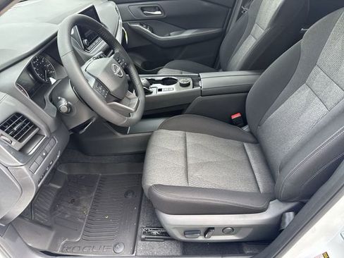 New 2026 Nissan Rogue SV AWD/4WD image 15