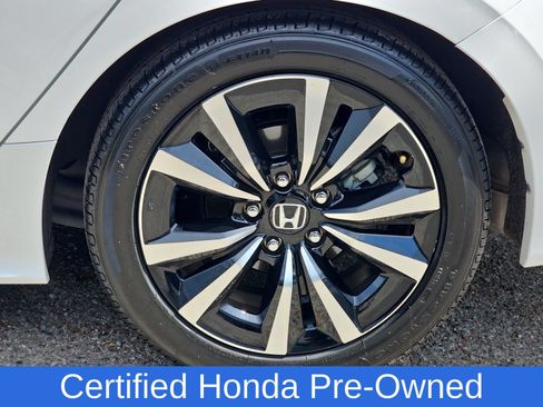 Certified 2024 Honda Civic EX image 31