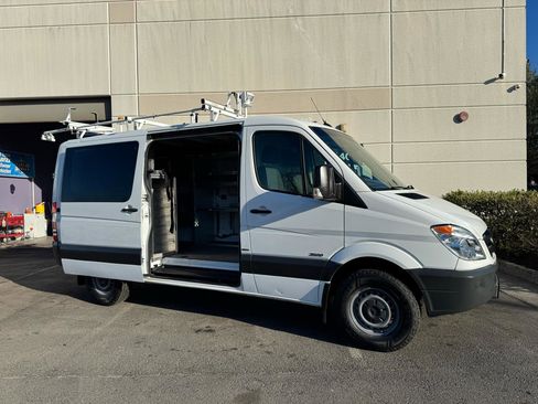 Used 2012 Mercedes-Benz Sprinter 2500 w/ Additional Battery Pkg image 20