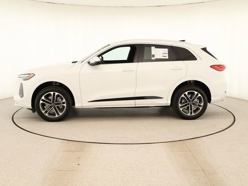 New 2026 Audi Q5 Premium AWD/4WD image 2