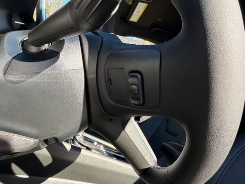 New 2026 Jeep Compass Limited image 14