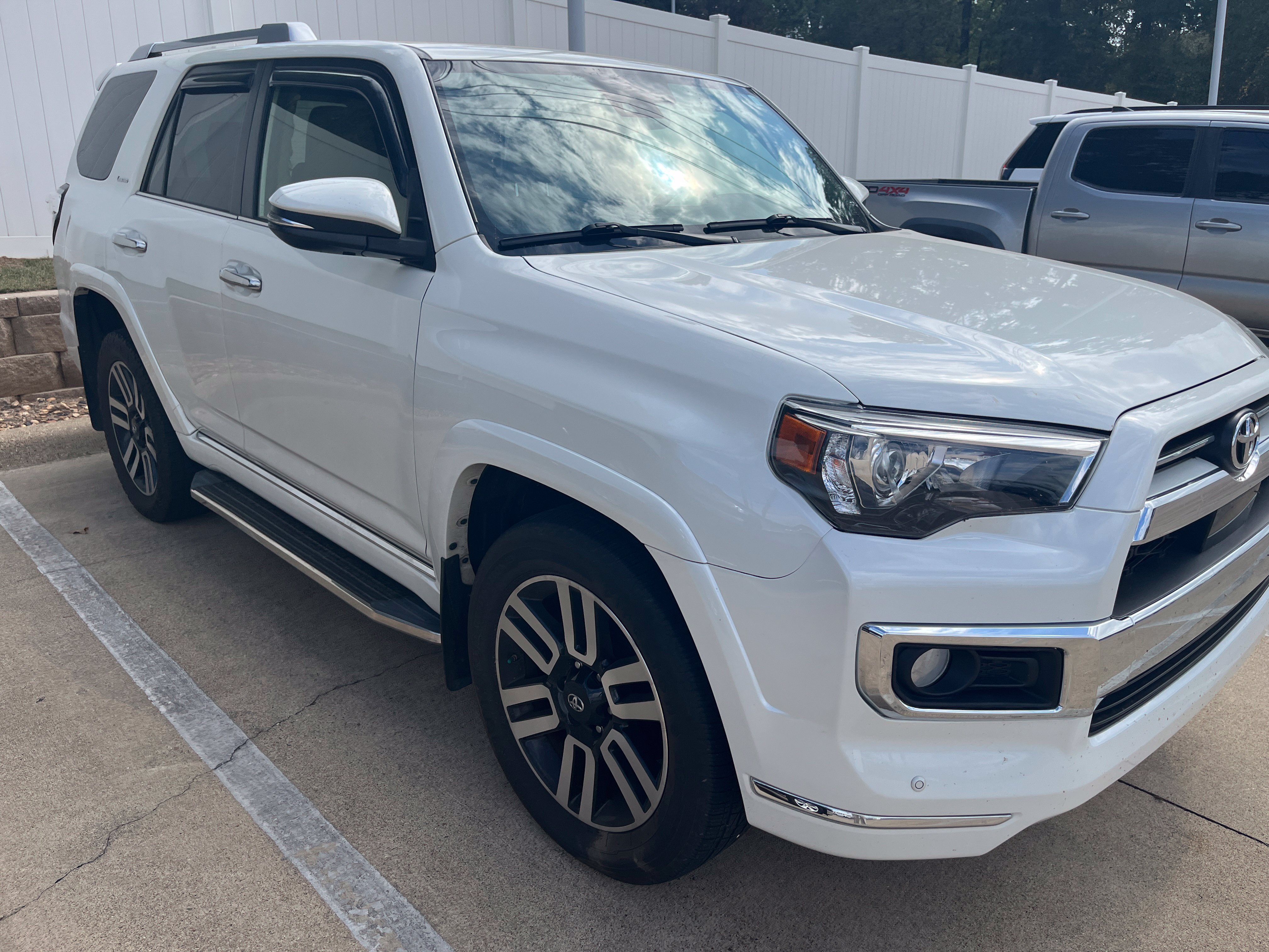Used 2020 Toyota 4Runner Limited AWD/4WD image 8