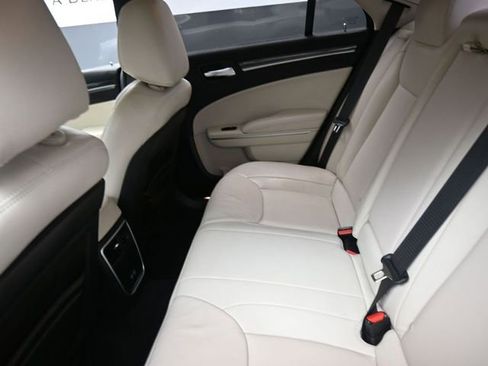 Used 2020 Chrysler 300 Touring L w/ Quick Order Package 2EF image 22