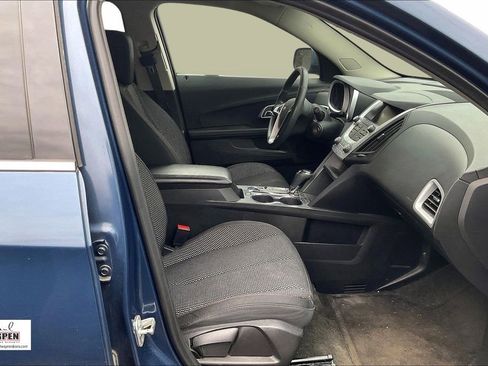 Used 2017 Chevrolet Equinox LT image 7