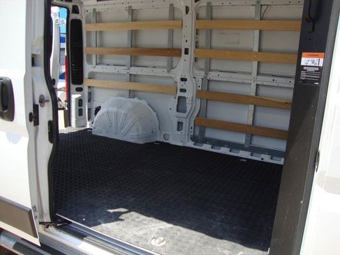 Used 2025 RAM ProMaster 2500 w/ U-Haul Equipment Group FWD image 12