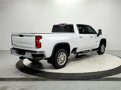 Used 2025 Chevrolet Silverado 2500 LTZ w/ LTZ Premium Package image 7