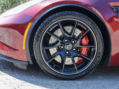 Used 2016 Chevrolet Corvette Z06 w/ 3LZ Preferred Equipment Group image 9