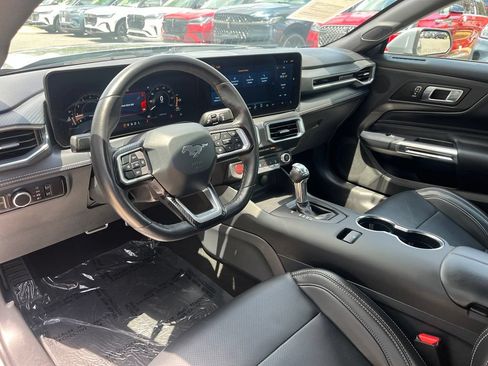 Used 2025 Ford Mustang Premium RWD image 22