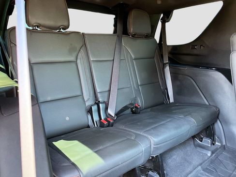 Used 2022 Chevrolet Tahoe High Country RWD image 28