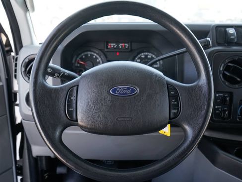 Used 2013 Ford E-450 and Econoline 450 Super Duty w/ Shuttle Bus Prep Pkg RWD image 21