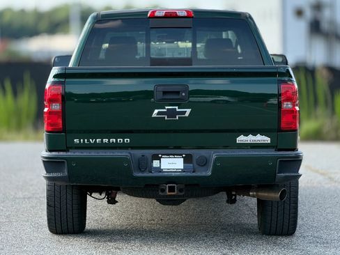 Used 2015 Chevrolet Silverado 1500 High Country w/ High Country Premium Package AWD/4WD image 4