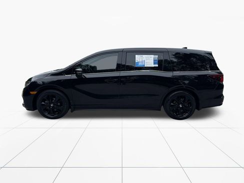 Used 2024 Honda Odyssey Sport image 4