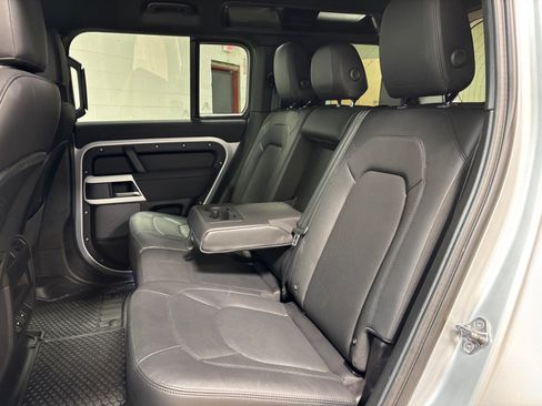 Used 2023 Land Rover Defender 110 SE AWD/4WD image 26
