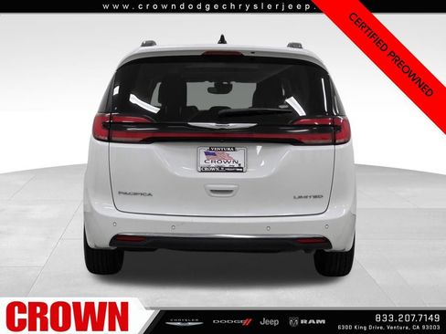Certified 2023 Chrysler Pacifica Limited image 6