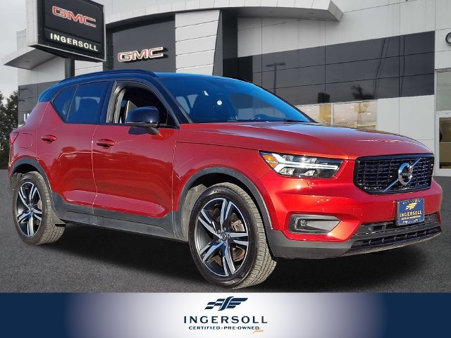 Used 2022 Volvo XC40 T5 R-Design w/ Climate Package AWD/4WD image 1