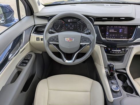 Used 2024 Cadillac XT6 Premium Luxury w/ LPO, Floor Liner Package image 21