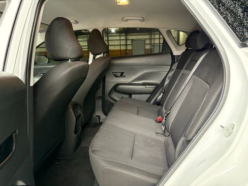 Used 2024 Hyundai Kona SEL image 40