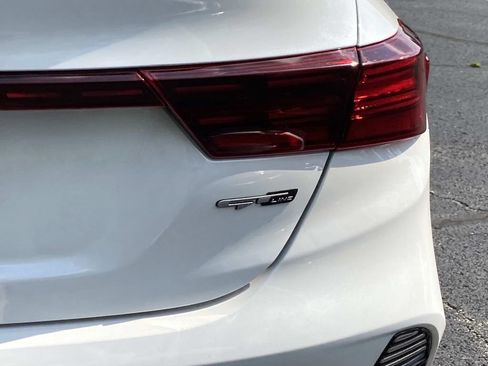 Used 2023 Kia Forte GT-Line w/ GT-Line Premium Package FWD image 5