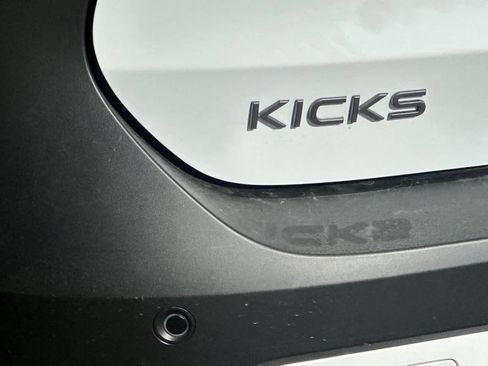 New 2026 Nissan Kicks S image 30