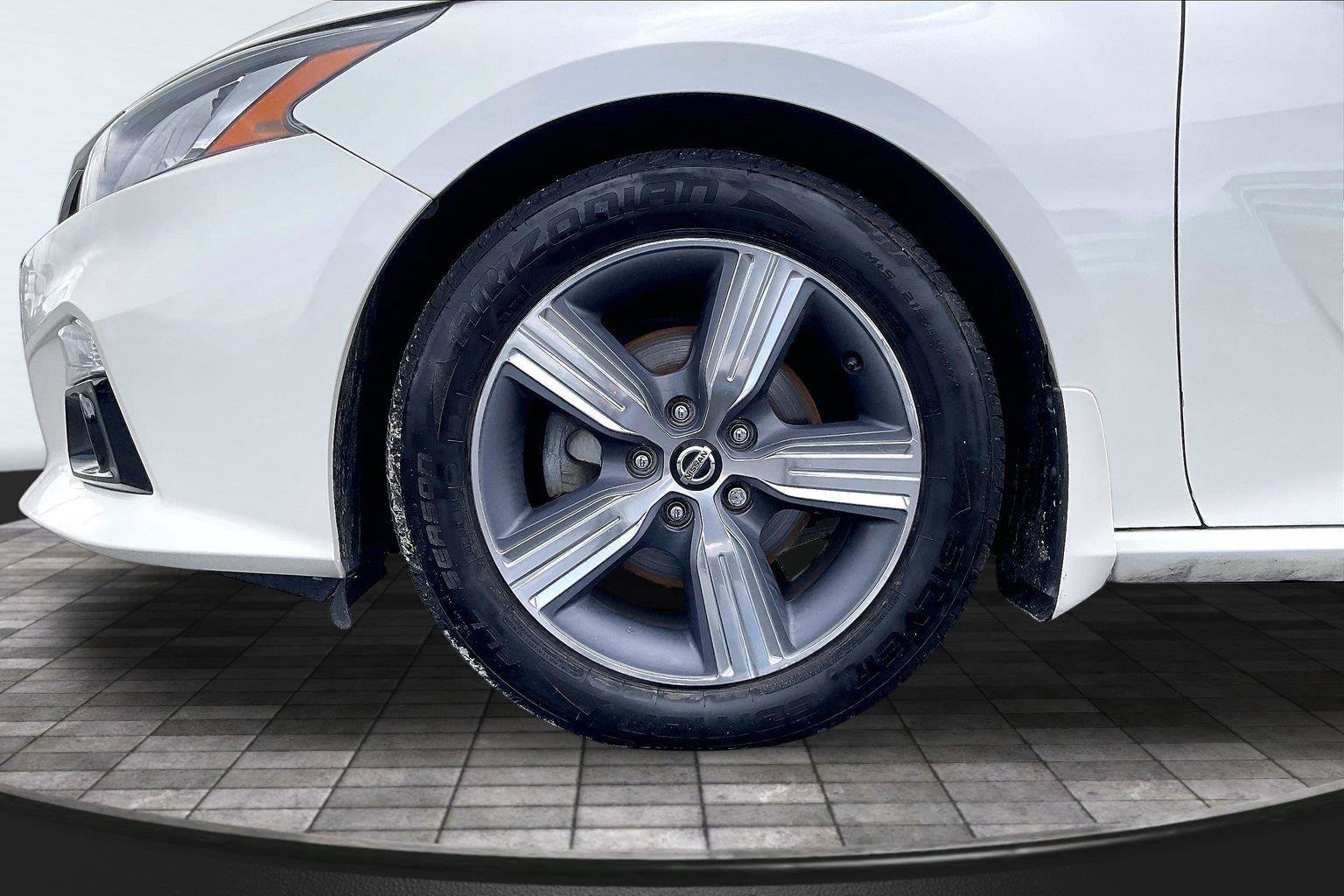 Used 2019 Nissan Altima 2.5 SL FWD image 10