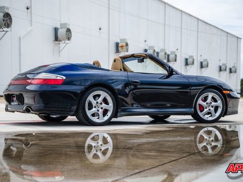 Used 2004 Porsche 911 Carrera 4S AWD/4WD image 4
