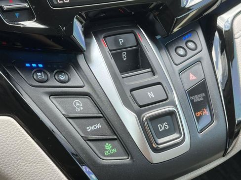 Used 2025 Honda Odyssey Elite image 26