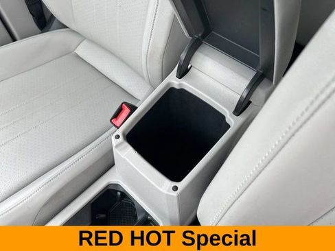 Used 2024 Volkswagen Tiguan Wolfsburg Edition AWD/4WD image 26