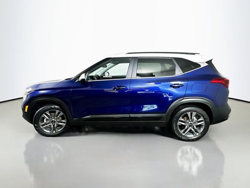 Certified 2023 Kia Seltos S w/ Navigation Package FWD image 4