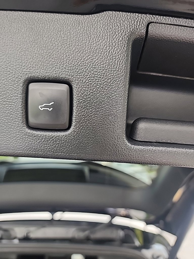 Used 2023 Ford Escape ST-Line w/ Tech Pack #1 AWD/4WD image 13